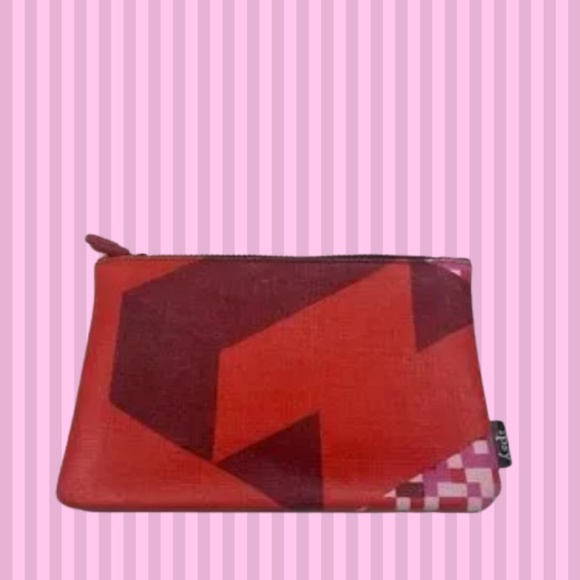 Ipsy June 2019 Glam Bag - Picture 1 of 4